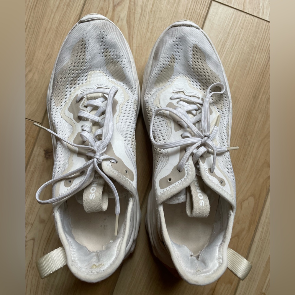 Sorel Women's White and Cream Knit Athletic Sneakers